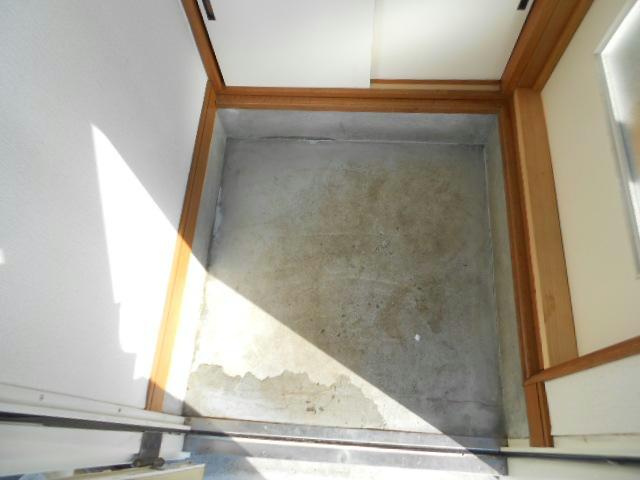 コーポ翠の玄関