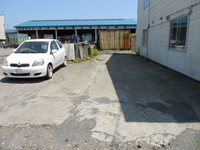 中井マンションの駐車場