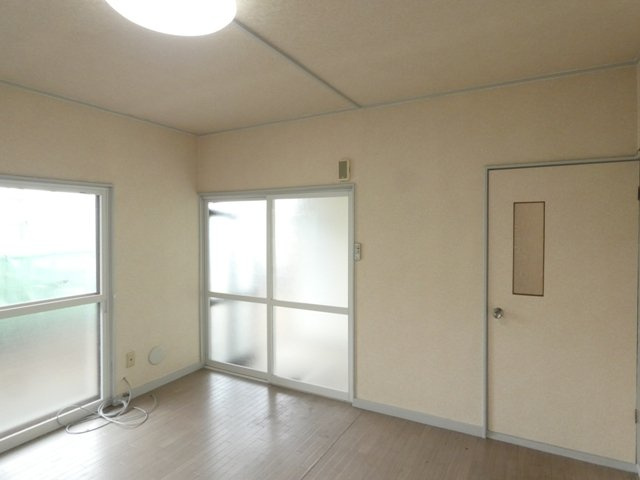 中井マンションの居間・リビング