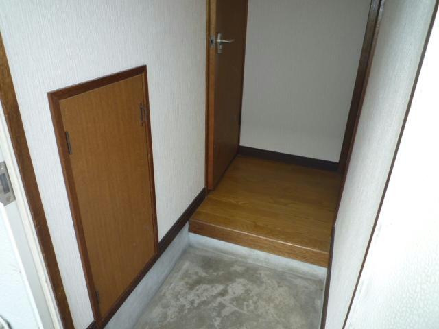 鈴木マンション１の玄関