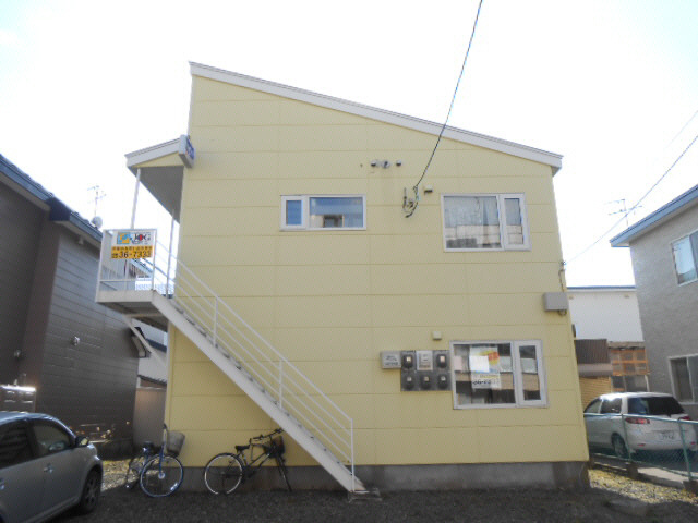アルファ芦野の外観