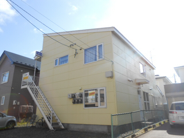 アルファ芦野の外観