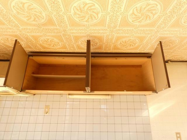 拓穂ハイツ（愛国東2-6-23）の収納