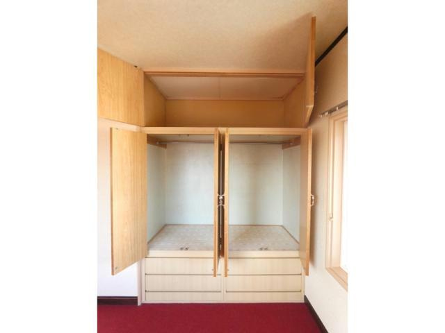 拓穂ハイツ（愛国東2-6-23）の収納