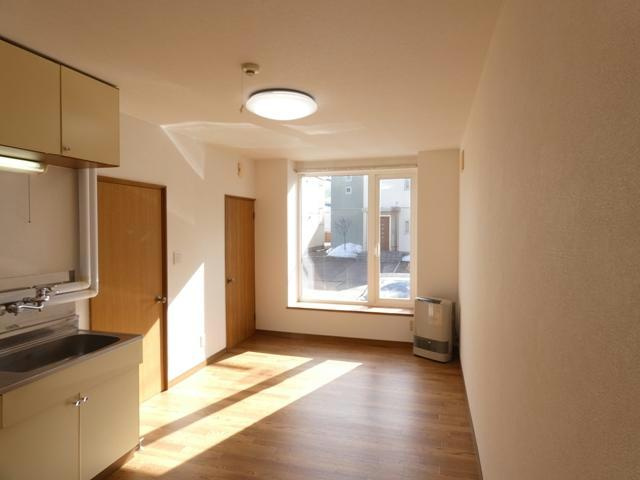 ベストハイツの居間・リビング