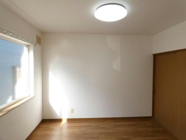 ベストハイツの居間・リビング