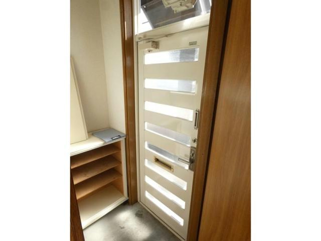 ベストハイツの玄関