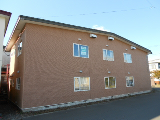 サカエマンションの外観