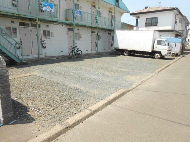 グリーンハウスⅡの駐車場