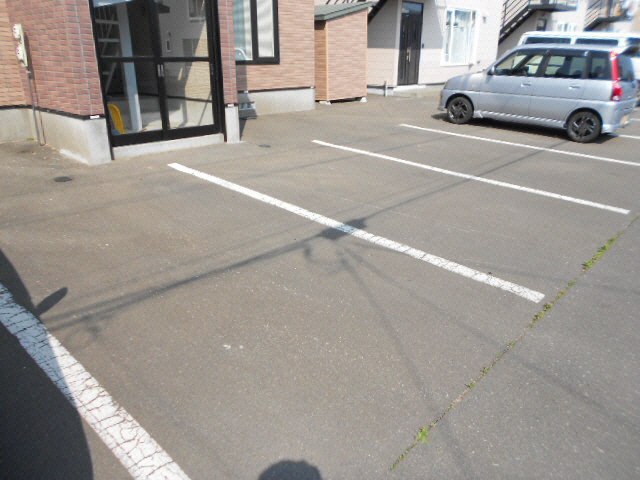 ハイツかりんの駐車場