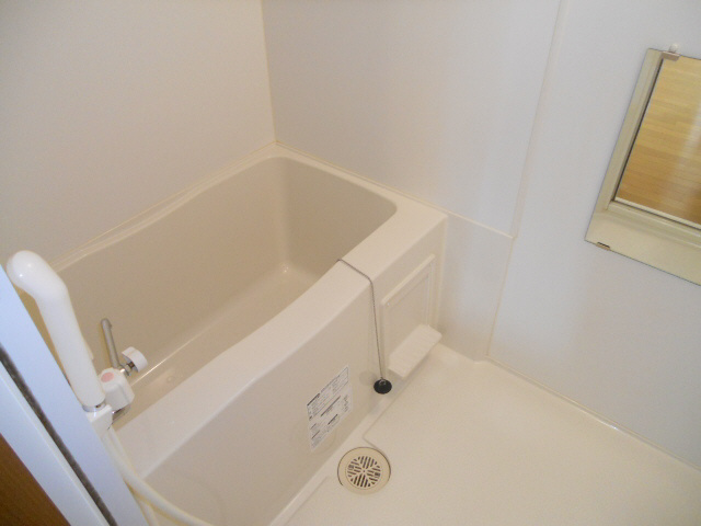 ハイツかりんの浴室