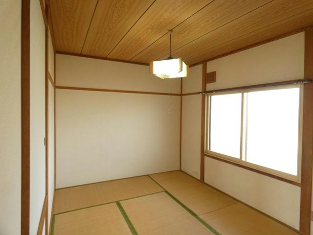 リバーハイツＡの居間・リビング