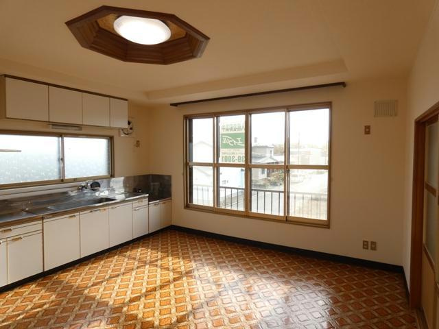 リバーハイツＡの居間・リビング