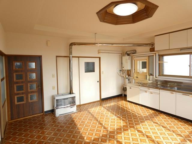 リバーハイツＡの居間・リビング