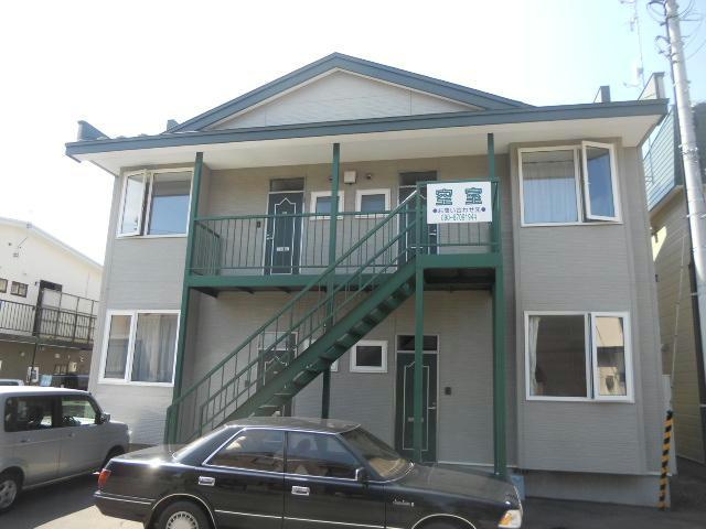 ハイツトトロの外観