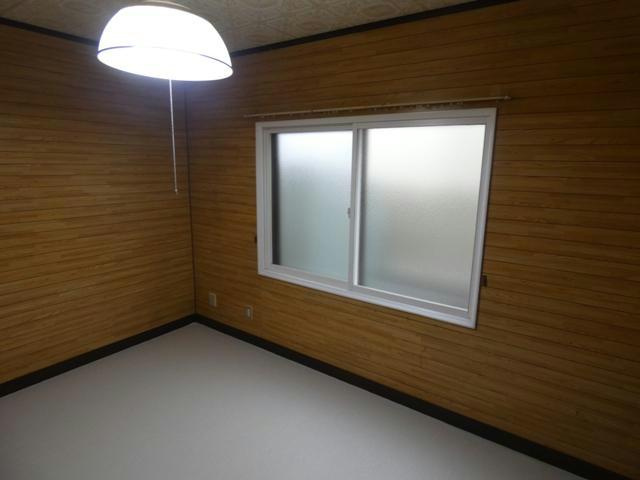 高橋マンションの居間・リビング