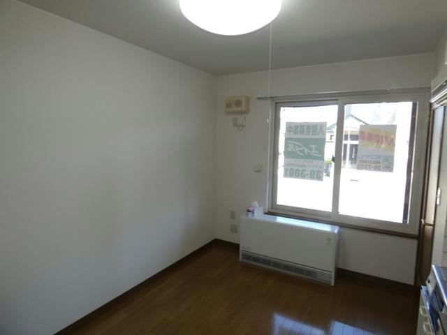 ル・プルミエの居間・リビング