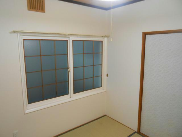 ハッピーハイツの居間・リビング