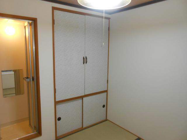 ハッピーハイツの居間・リビング