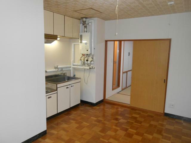 ハッピーハイツの居間・リビング