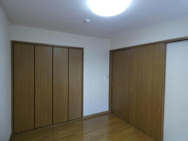 ハイツエミールⅡの洋室