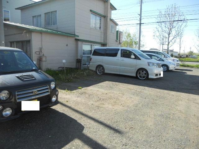 ハイツエミールⅡの駐車場