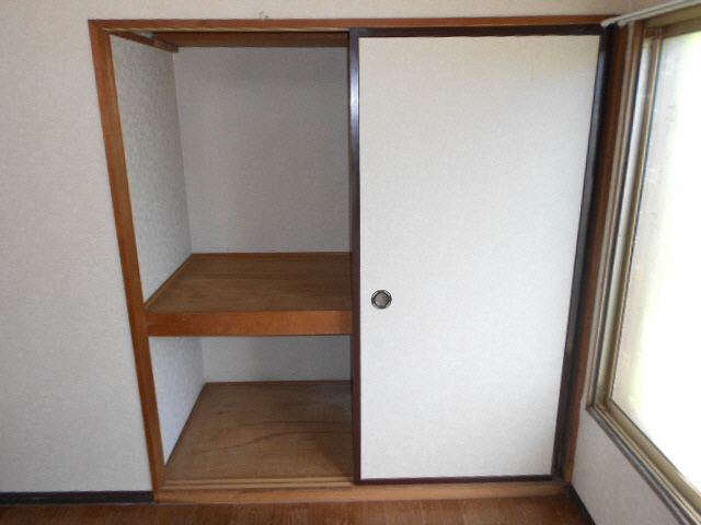 ハイツいこいの収納