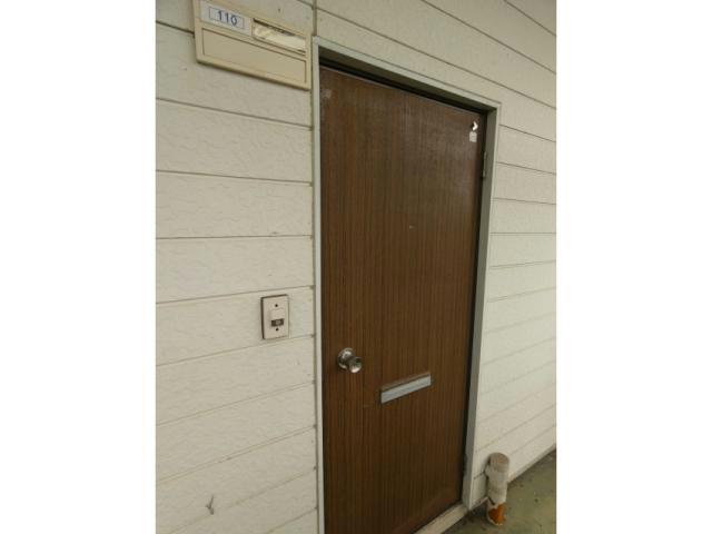 コーポ楽の玄関