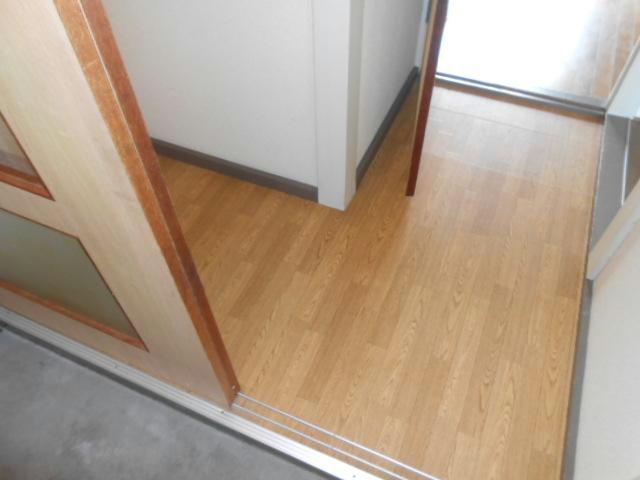 モデリスタの玄関