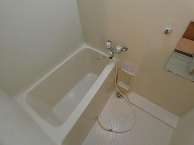 ファインいずみの浴室