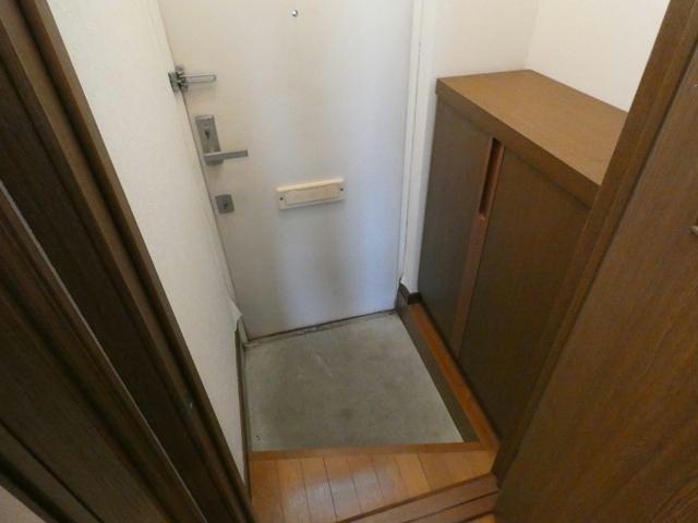 ファインいずみの玄関