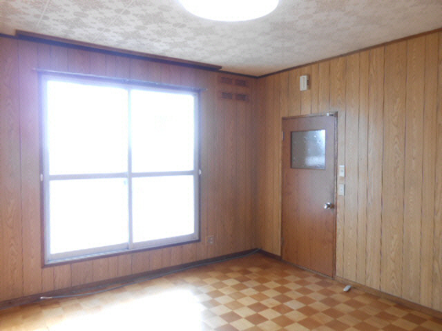 レジデンスウエダＮｏ．３の居間・リビング