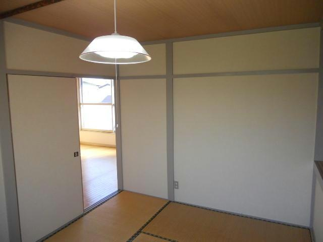 プレイス・ピア鶴野の居間・リビング