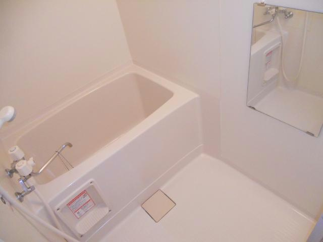 プレイス・ピア鶴野の浴室