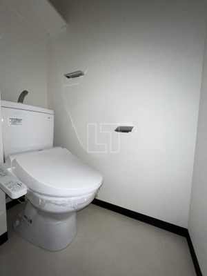 【トイレ】 | BLUE西長堀 | BLUE西長堀（ブルー西長堀）　温水洗浄便座