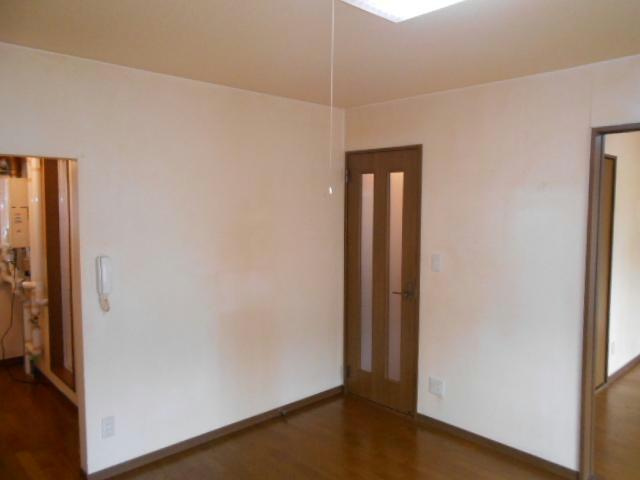 プロスパ壱番館の居間・リビング