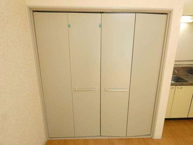 アークキャビンＦＵＪＩの収納