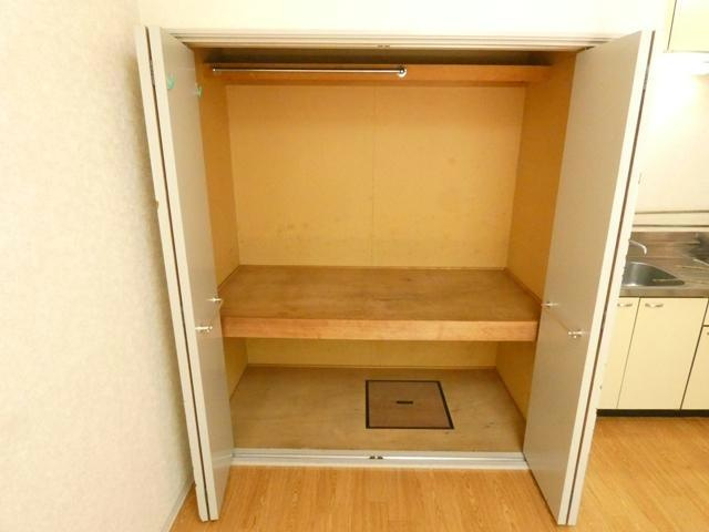 アークキャビンＦＵＪＩの収納