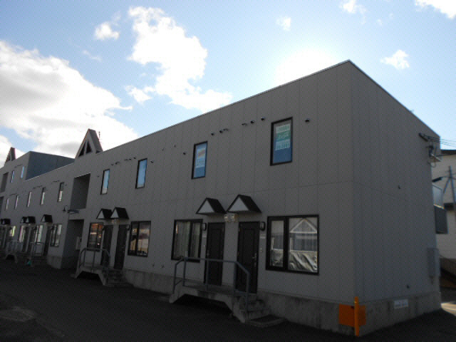 Ｉ・ＪＯＹ３（ｱｲｼﾞｮｲｽﾘｰ）の外観