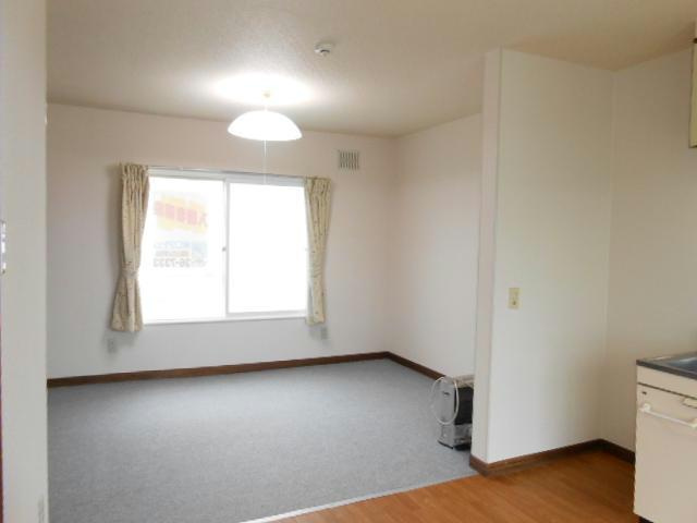 ＴＹハウスの居間・リビング