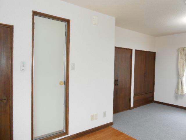 ＴＹハウスの居間・リビング