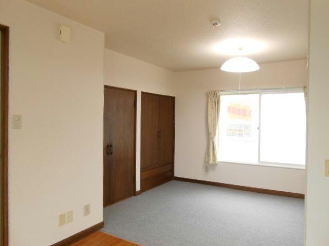 ＴＹハウスの居間・リビング