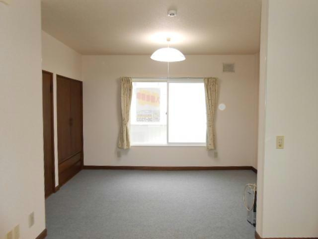 ＴＹハウスの居間・リビング