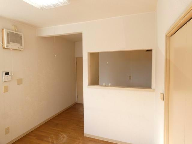 レディパーパスコアの居間・リビング