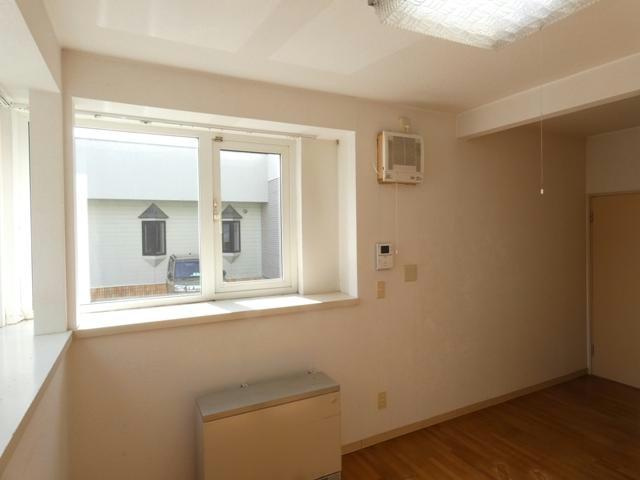 レディパーパスコアの居間・リビング