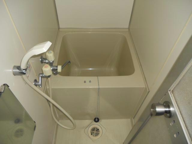 ハイツあいうえおの浴室