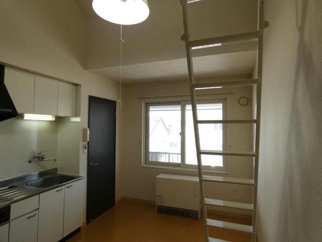 ｃｌｏｖｅｒ　ｈｏｕｓｅ（クローバーハウス）の居間・リビング