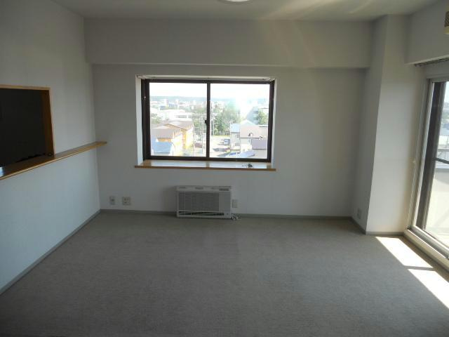 芦野マンション４号棟の居間・リビング