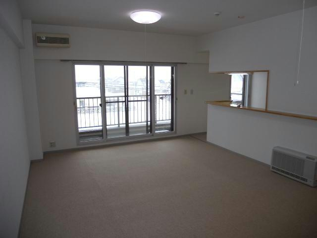 芦野マンション３号棟の居間・リビング