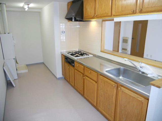 芦野マンション３号棟のキッチン